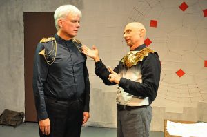 (L-R) Dave Sikula as Tazmen, GreyWolf as Ferrin